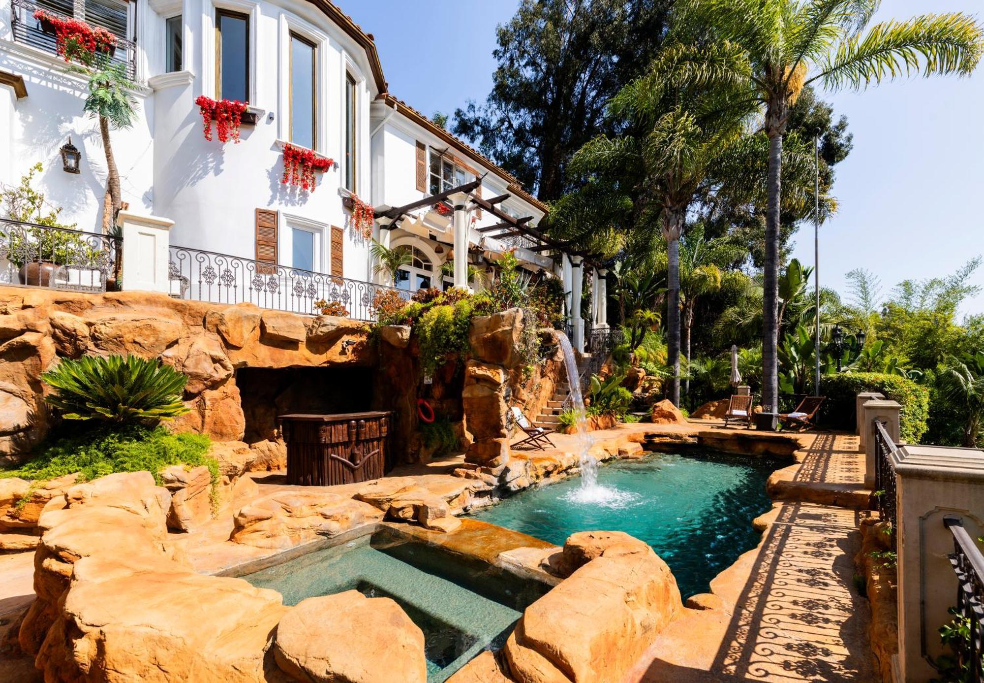 Luxury Bel Air Villa Heated Pool Panoramic Views 6 Bedrooms - Los Angeles — Photos 1